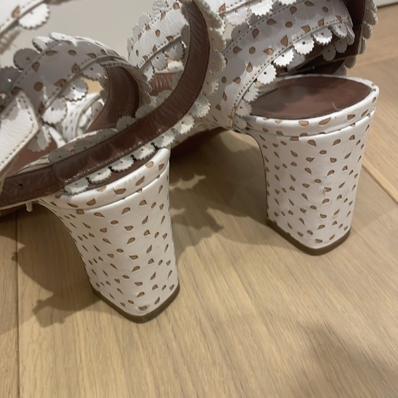 Tabitha Simmons White Ankle Strap Pump 37 - Picture 4 of 4